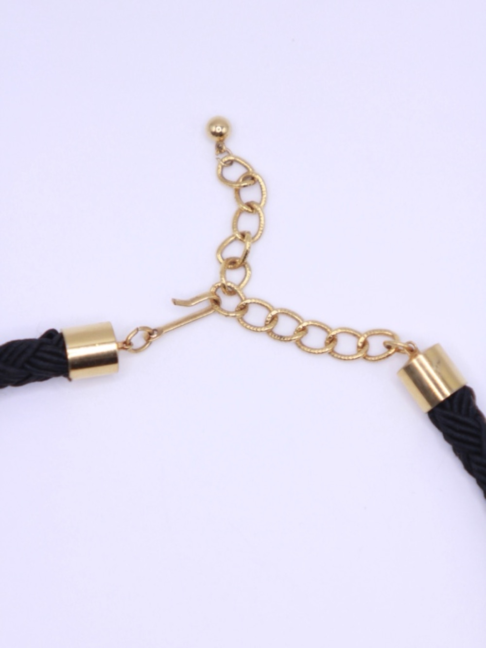 Vintage Avon Gold Tone Whispering Leaves Choker black weaved Necklace 19” - Picture 3 of 5
